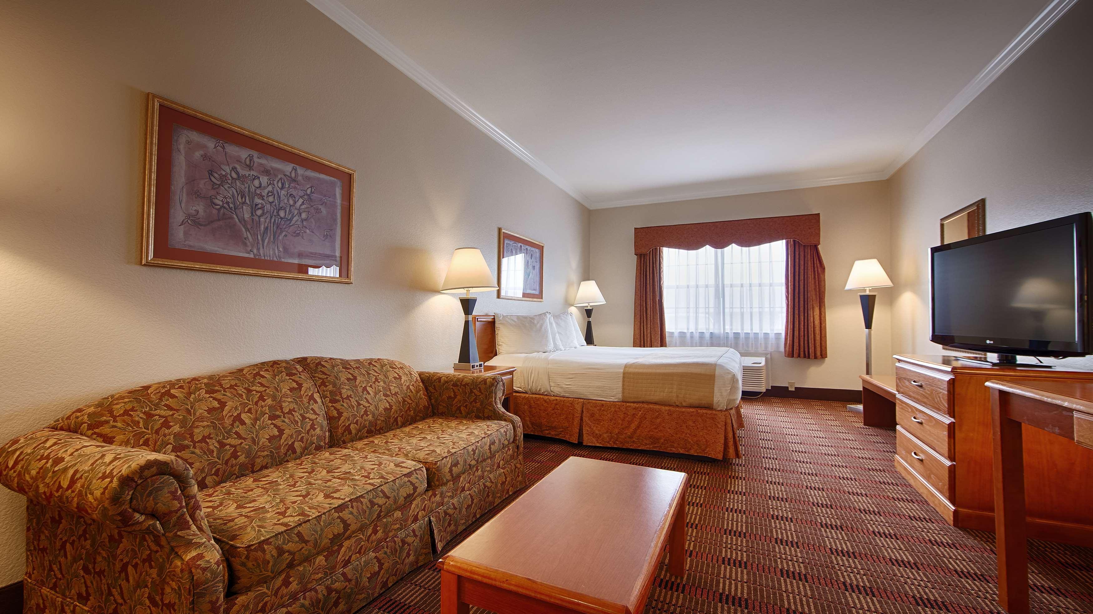 Best Western Club House Inn & Suites Mineral Wells Exterior photo